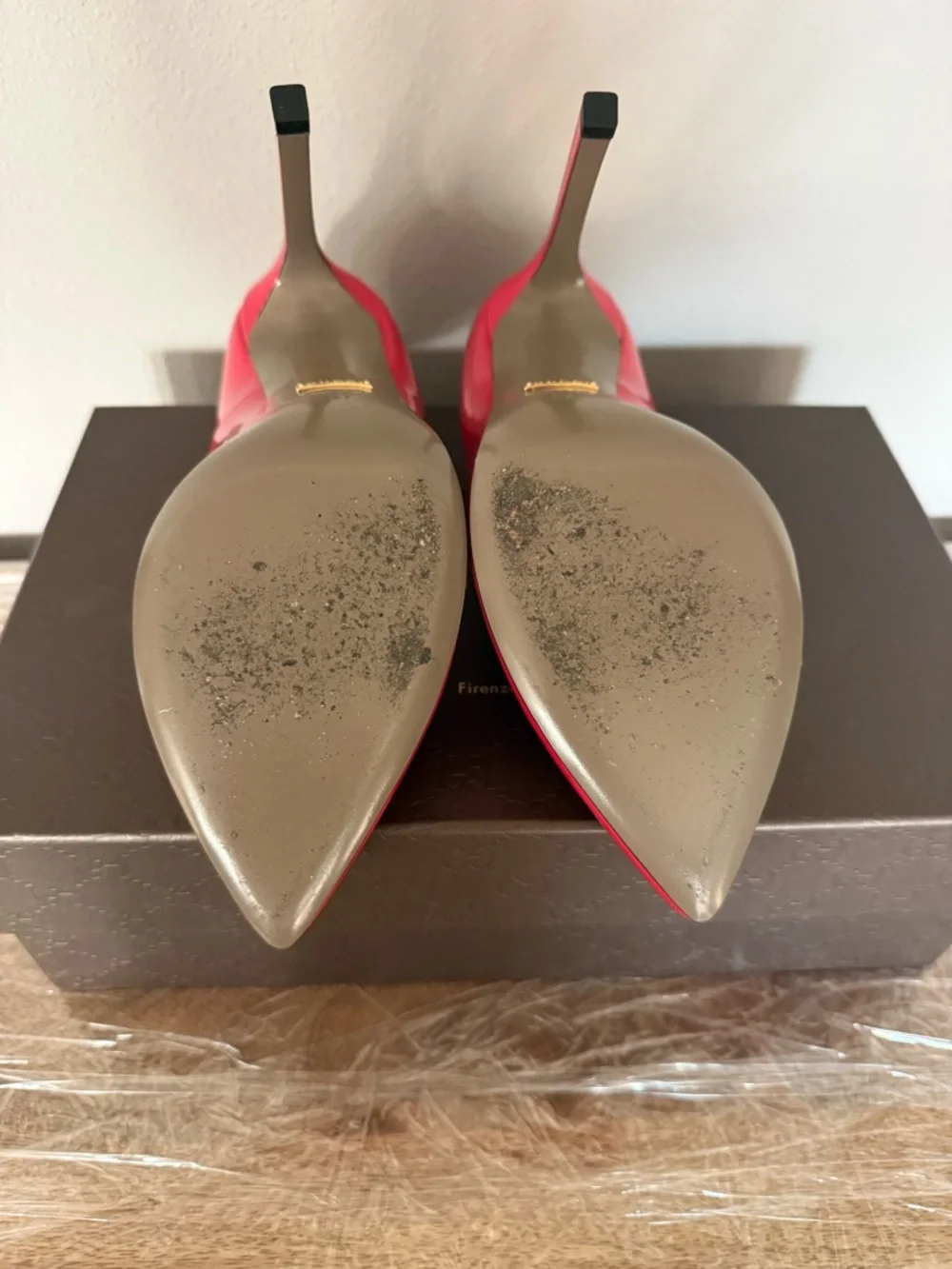 Gucci Hot Pink Patent Leather Pointed-Toe Stiletto Pumps - Picture 2 of 3